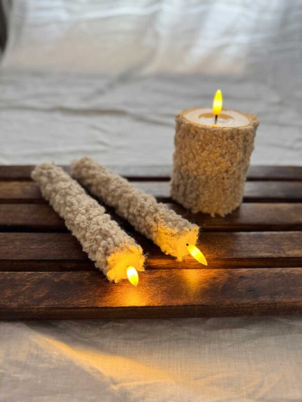 Blockljus beige korthårig päls