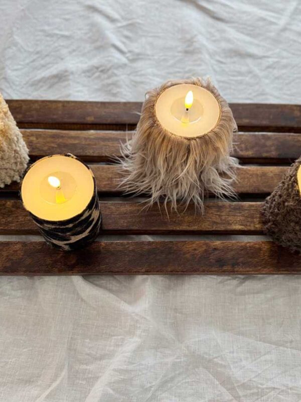 Blockljus beige långhårig päls