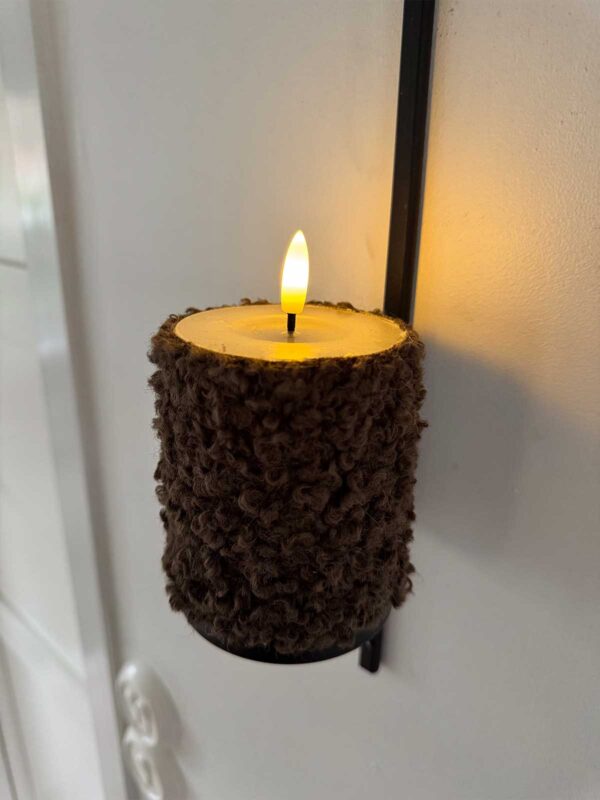 Blockljus brun korthårig päls