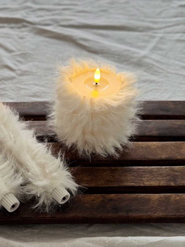 Blockljus vit långhårig päls