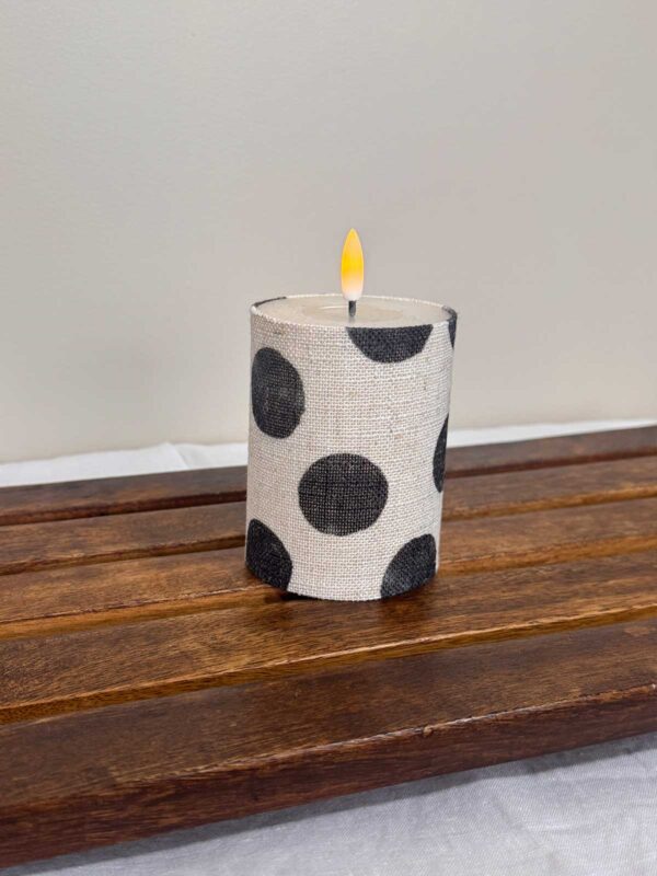 Blockljus vit storprickig