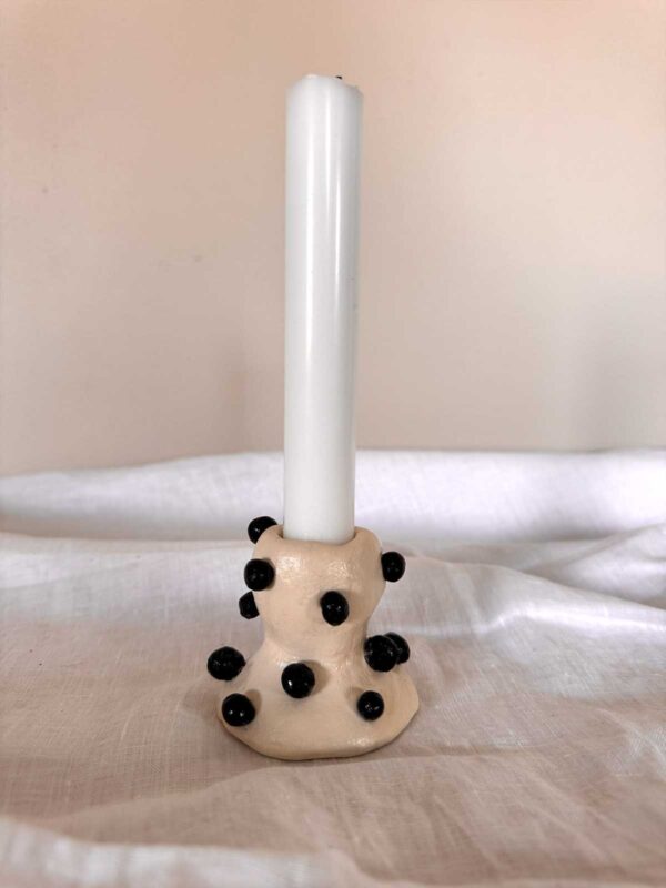 Knottrig ljusstake creme