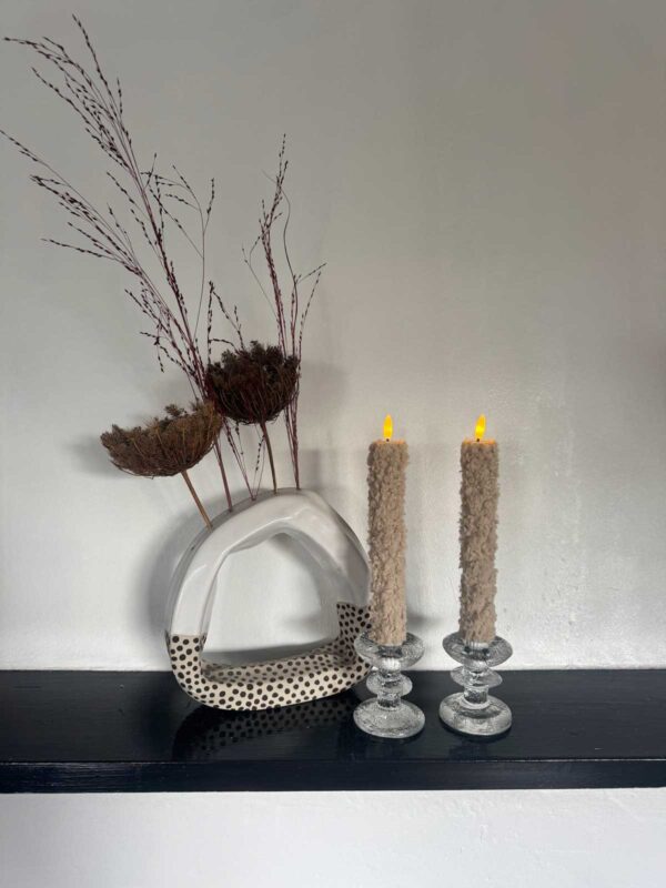 Kronljus beige korthårig päls