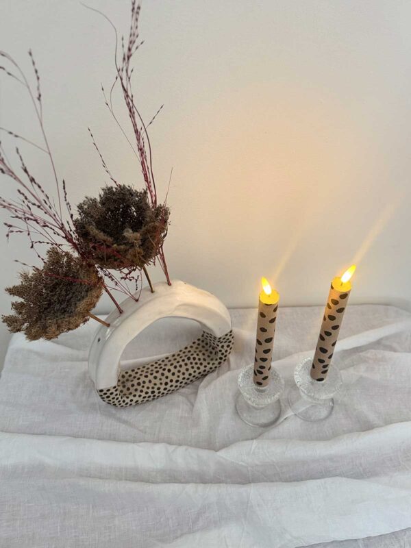 Kronljus beige småprickig