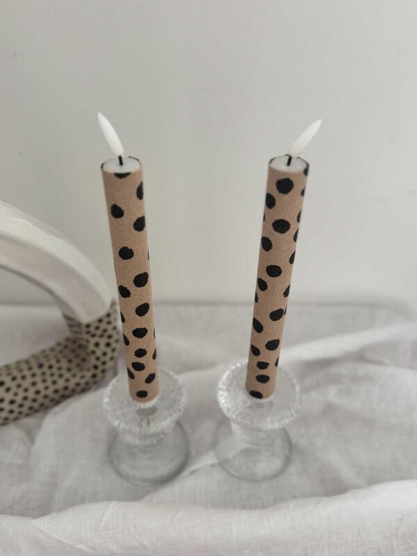 Kronljus beige småprickig