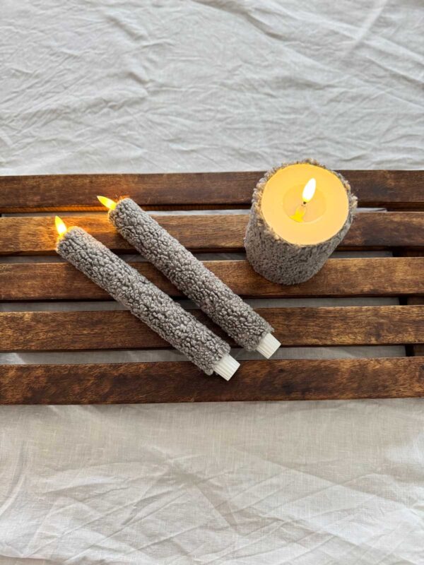 Kronljus grå korthårig päls