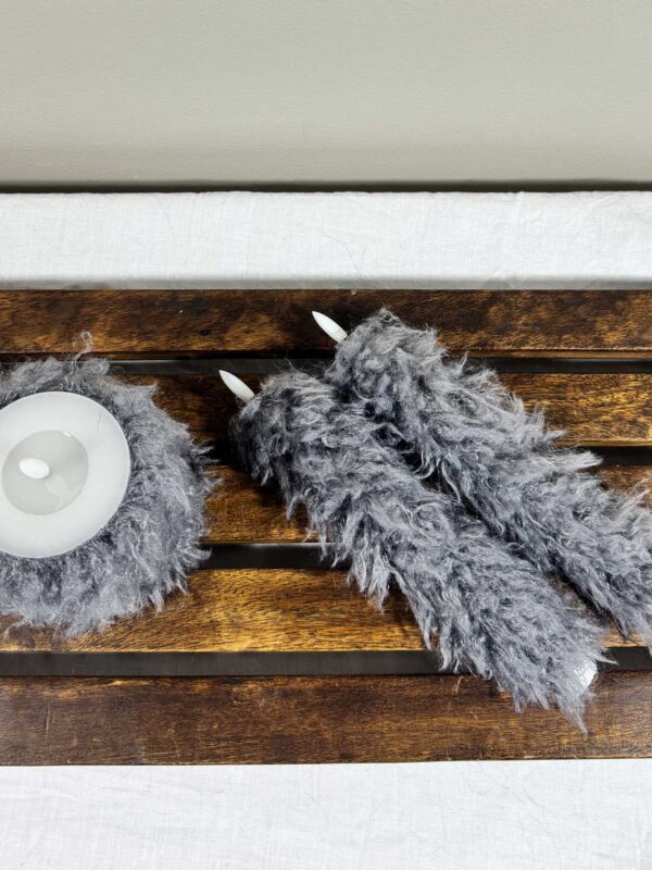 Kronljus grå mellanlång päls