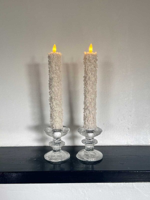 Kronljus vit korthårig päls