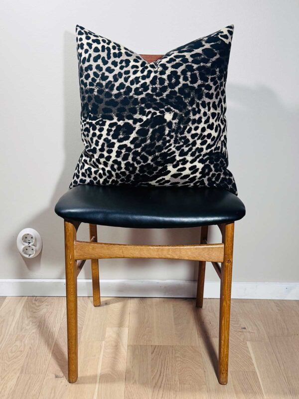 Kudde brun bomull leopard