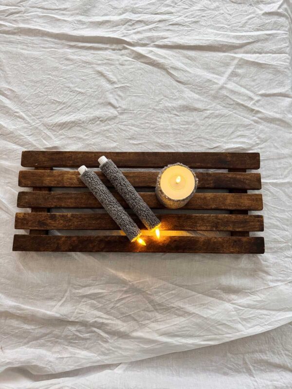 Ljuskitt grå korthårig päls