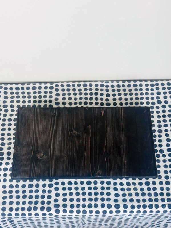 Träbricka flöde medium svart