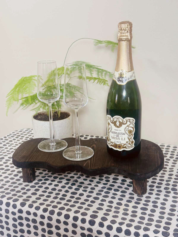 Träbricka våg medium svart