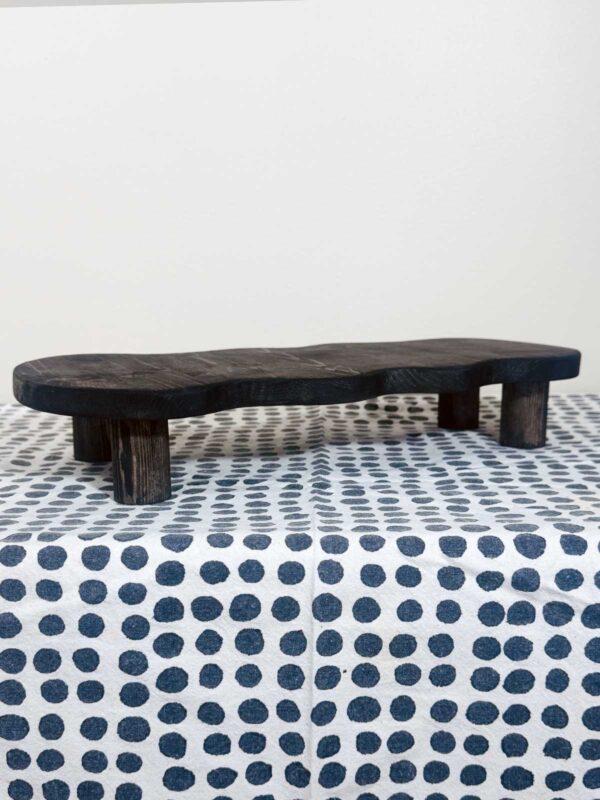 Träbricka våg medium svart